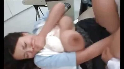 గాడిద యొక్క కాస్టింగ్ విజయవంతమైంది తెలుగులో సెక్స్ సాంగ్స్ మరియు మనిషి యొక్క మందపాటి స్పెర్మ్ బిచ్ యొక్క ముఖం పోస్తుంది